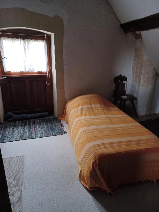 Gite Des Petites Ruelles : Familial Et Chaleureux Troo Экстерьер фото